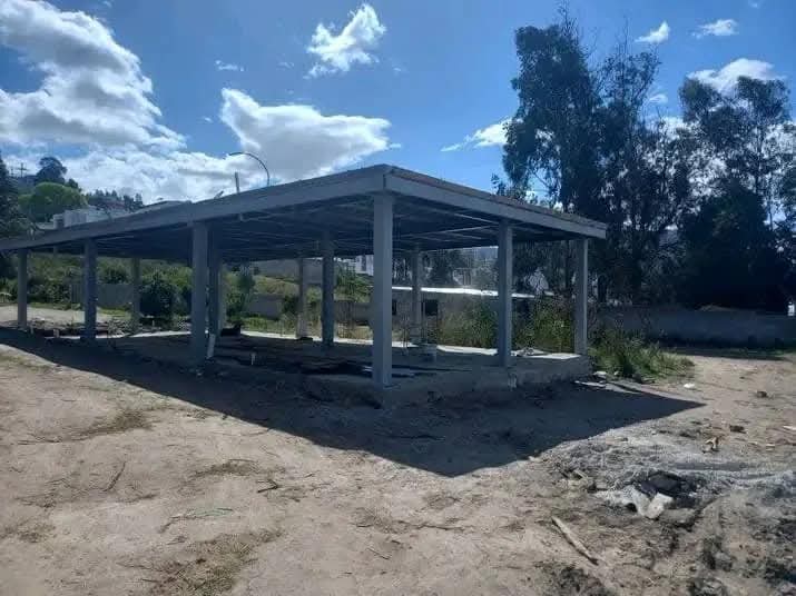 Cobertizo de gran tamaño construido por Diselecons